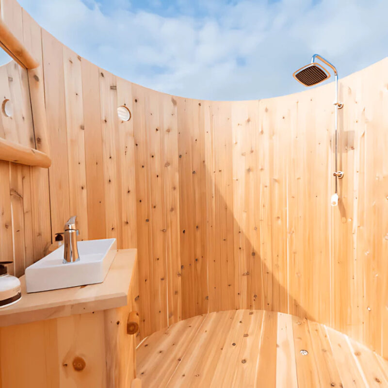 Dundalk Skylight Washroom/ Shower Combo - Image 4
