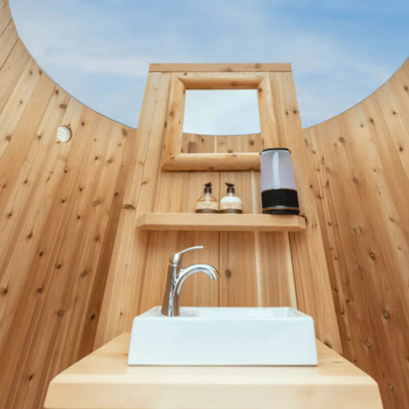Dundalk Skylight Washroom/ Shower Combo - Image 6